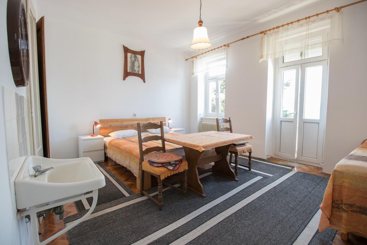 Apartments Josip By The Sea Novi Vinodolski Buitenkant foto